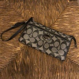 Authentic Coach Leather Wristlet